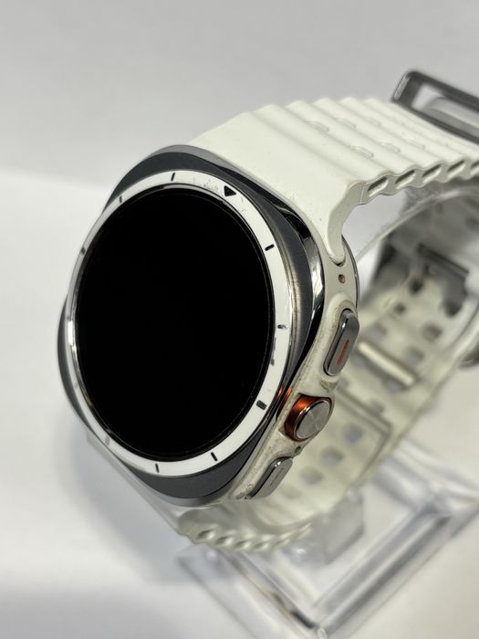 MDM vinde: Samsung Galaxy Watch Ultra 47mm LTE Titanium White.