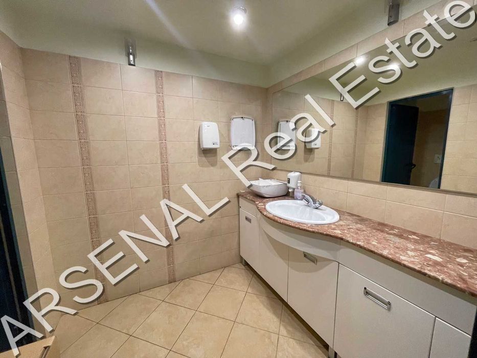 Дава се под наем Офис в София, Лозенец - 545 кв.м за 2600 € - Снимка #5