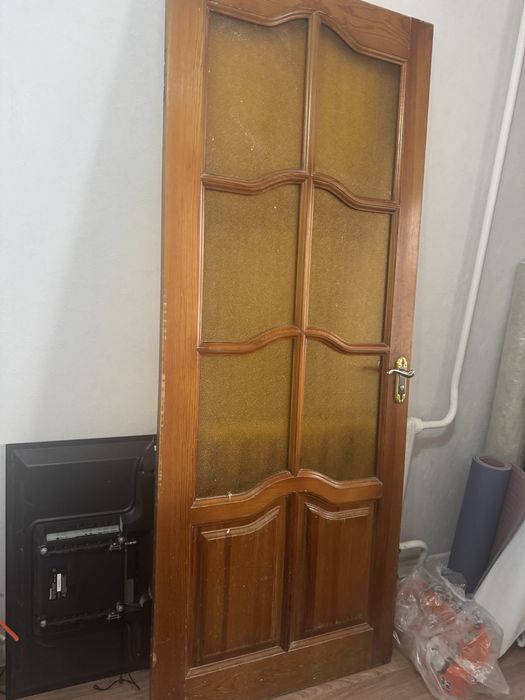 продам двери деревяные , 2 двери 80/200, и зальные 60/200 все за 10тыс