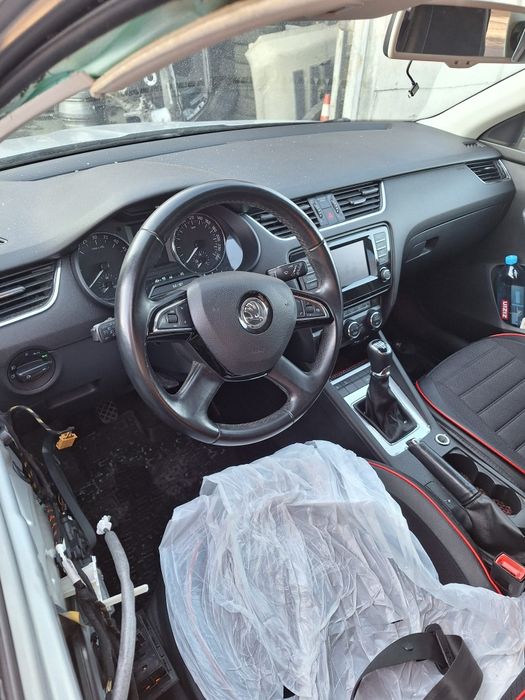 Skoda octavia 3 avariata