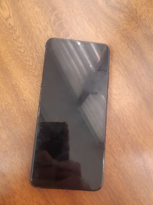 Продам  телефон отличный