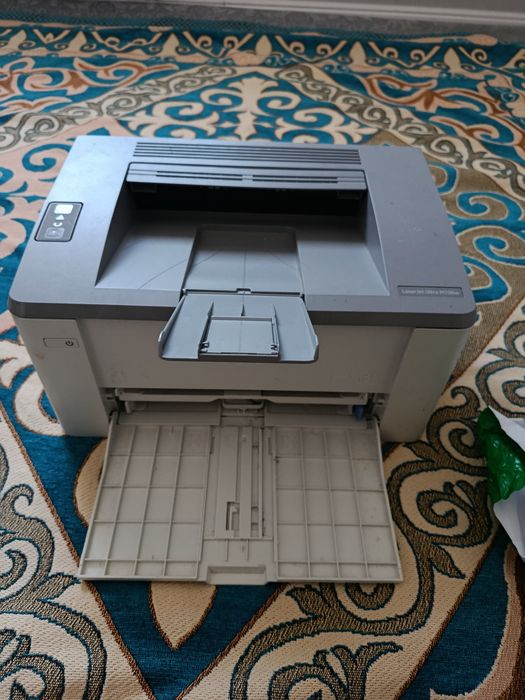 Принтер hp M106W лазерный