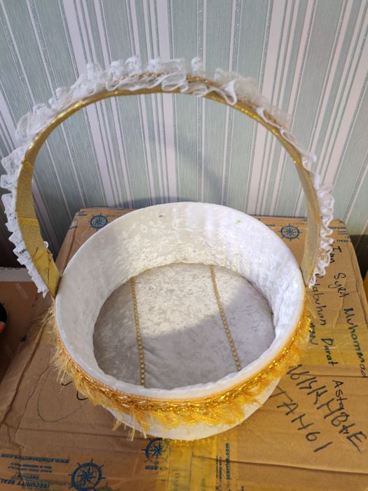 Қалта, ақ жол тұсау кесер