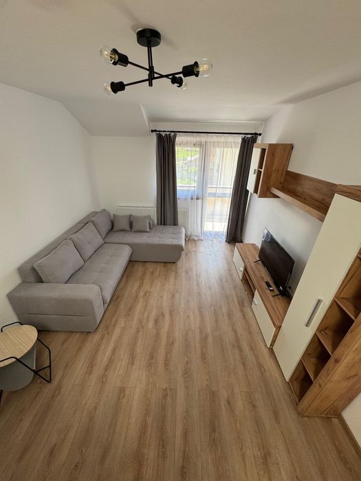 Apartament cu 2 camere, Sanpetru, disponibil 15.12
