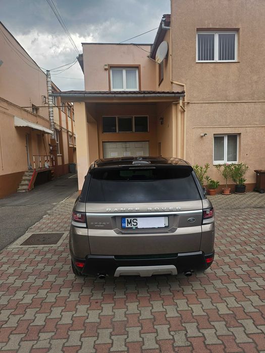 Autoturism Land Rover