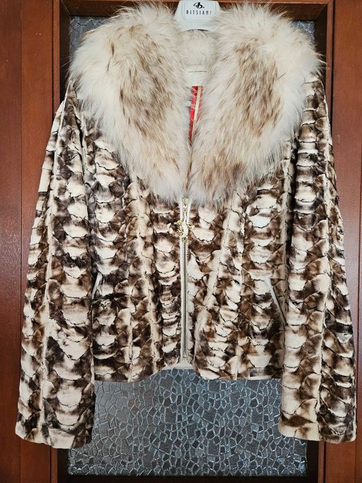 Палто от норка с яка от лисица