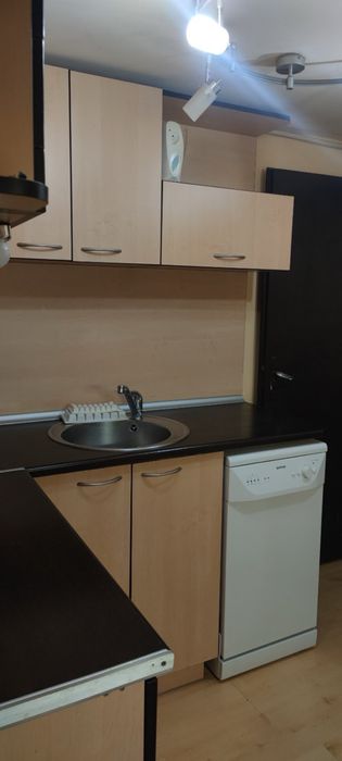 Дава се под наем Етаж от къща в София, Зона Б-5-3 - 65 кв.м за 510 € - Снимка #3