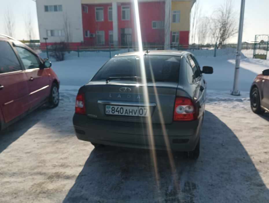 Продам  приора хедчбэк