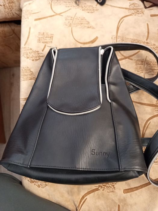 Малка раница естествена кожа