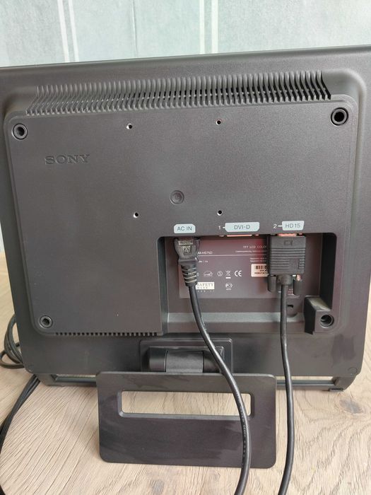 SONY TFT LCD Color Computer Display SDM-HS75D 17” с кабели