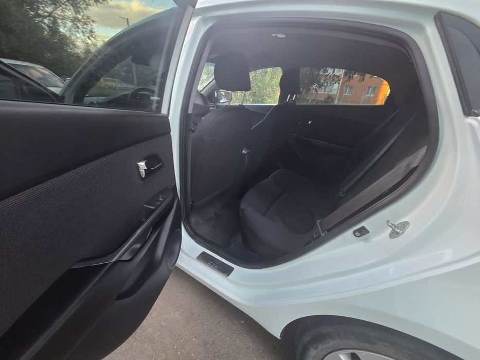 Kia Rio 1.6 объём