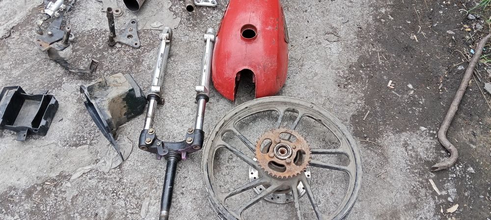 Продам запчасти на альфу