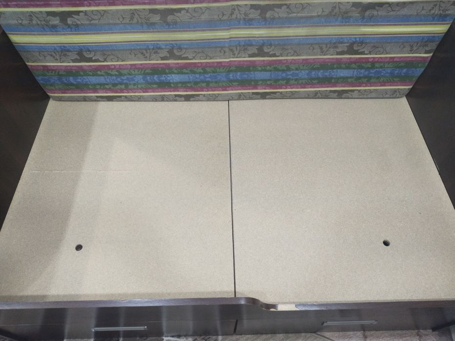 Продаю детскую кровать .