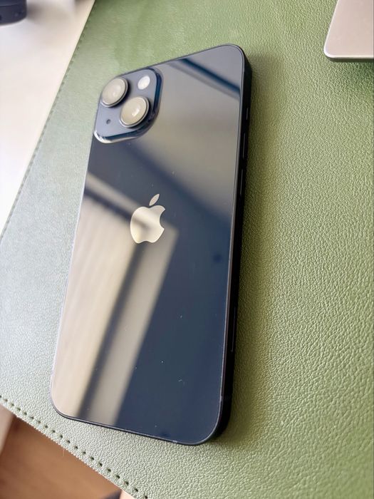 iPhone 14 128GB Midnight, deblocat, Battery Health 87%, cutie + cablu
