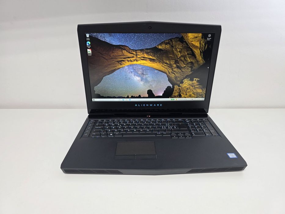 Laptop  CA NOU GAMING display MARE Alienware i7 512ssd  nVIDIA GTX 2080 17.3 2K 120HZ  . GARANTIE