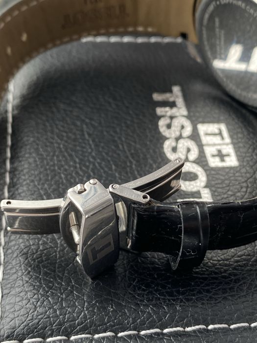 Часы наручные TISSOT