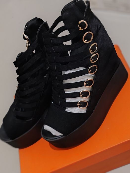 Обувь фабричный Китай