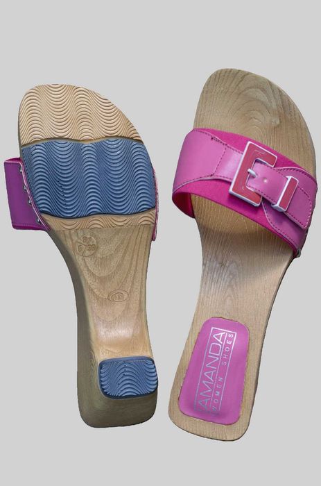 Papuci roz talpa lemn 38