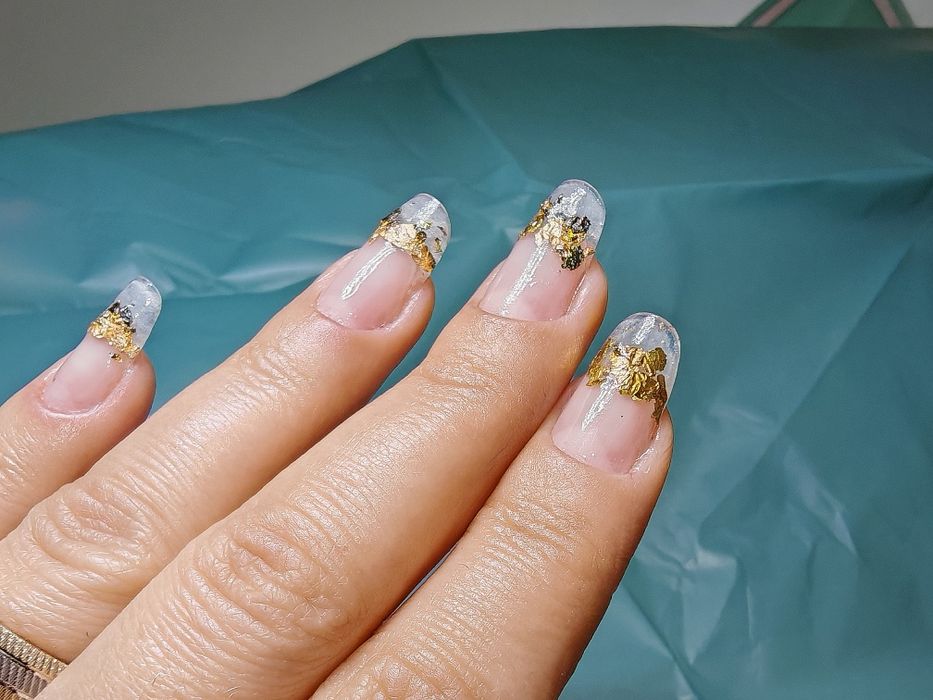 Manichiura și pedichiura