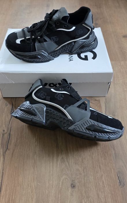 Обувки Dolce Gabana различни цветове сникърси