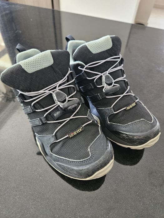 Детски зимни обувки Adidas Terrex