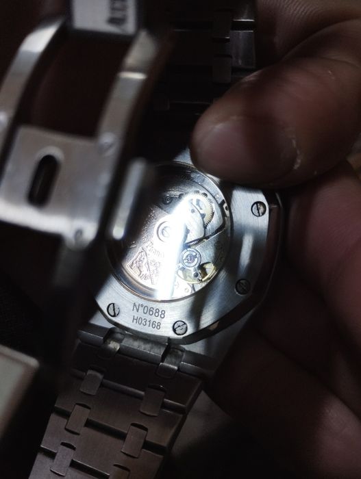 Швейцарски механичен часовник нов