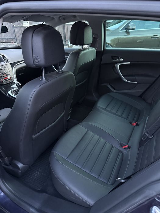 Posibilitate Rate Opel Insignia Cosmo 4x4, Garantie 12 36 luni