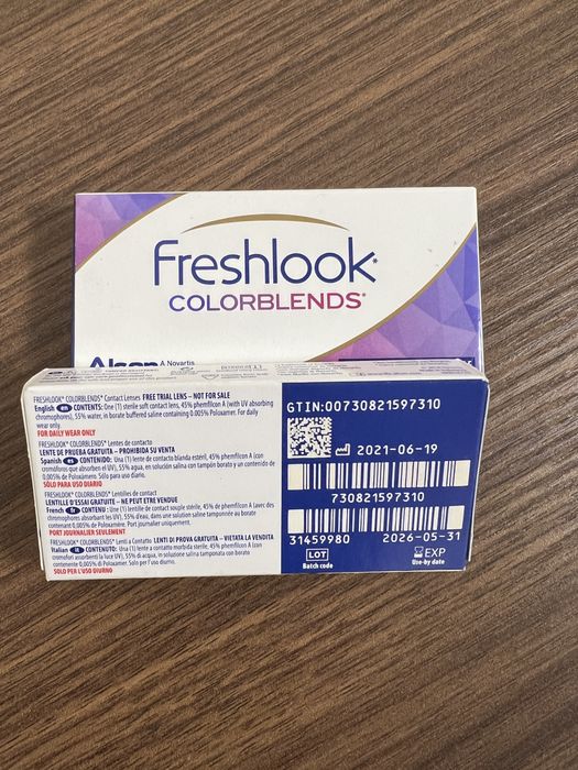 Контактные линзы Freshlook