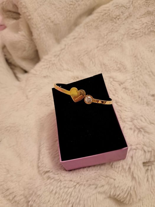 Дамски гривни от медицинска стомана