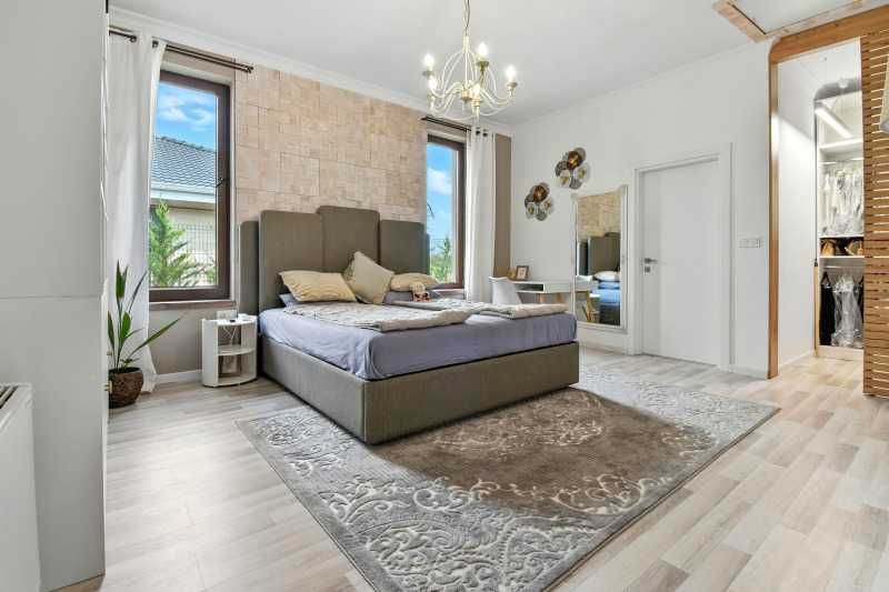 Продава се Къща в с. Радиново, Област Пловдив - 245 кв.м за 8 €/кв.м - Снимка #3