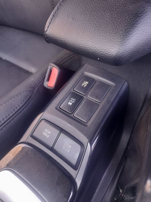 Toyota Fortuner.