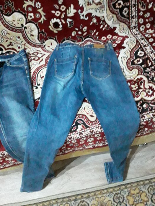 Брюки-джинсы продам