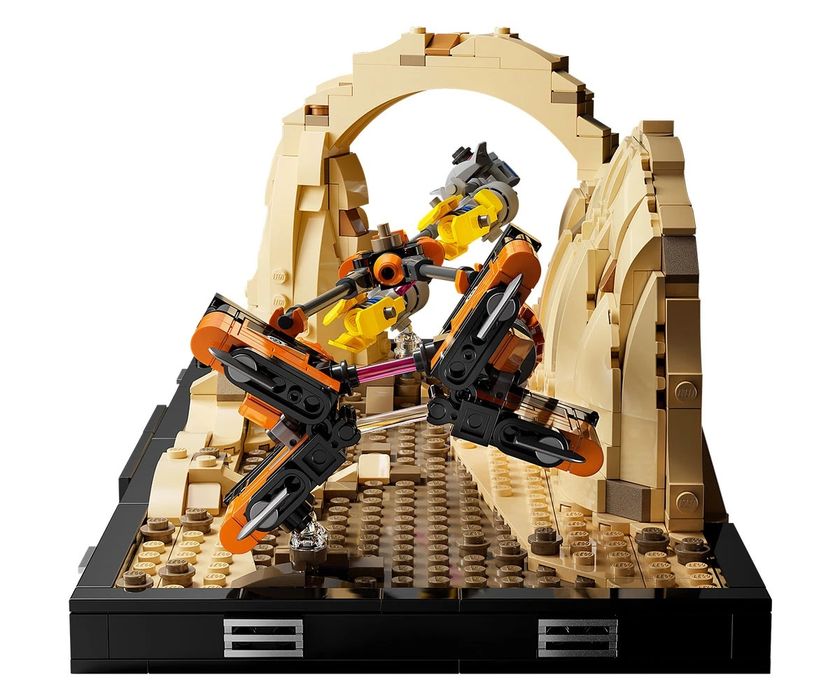 LEGO® Star Wars™ 75380 - детски Диорама от състезанието в Мос Еспа