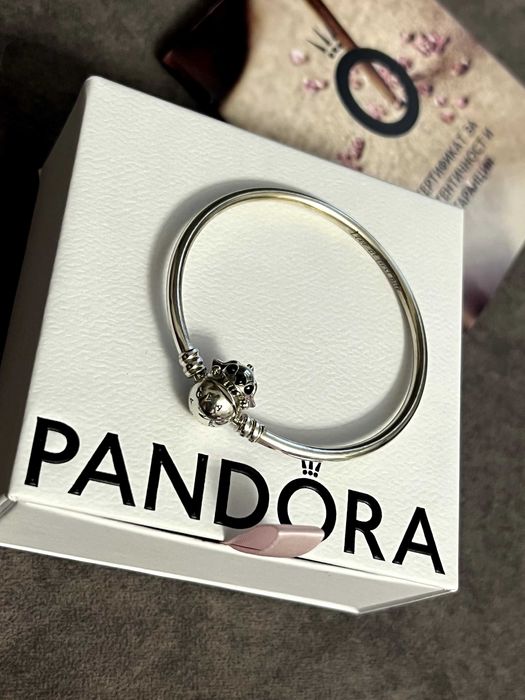 Disney x Pandora твърда гривна