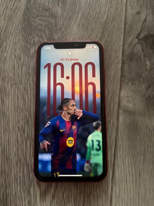 iPhone 11 продам