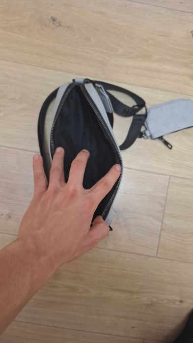 Louis Vuitton чанта