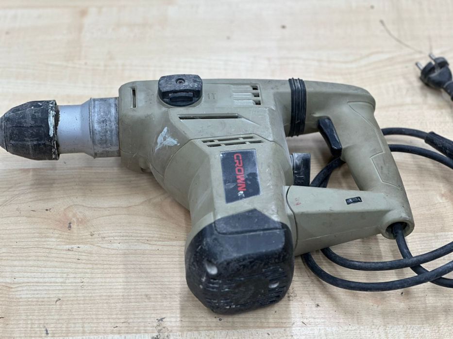 Перфоратор crown