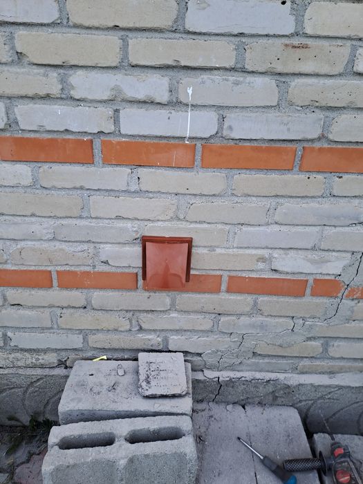 Приточный клапона