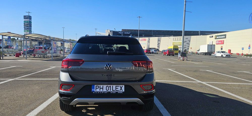 Volkswagen T-Roc Style 1.5 TSI DSG 150 CP  9927 km  IQ.Light Matrix