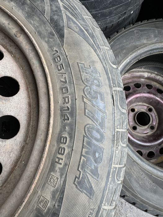 Шины привозные 14размер