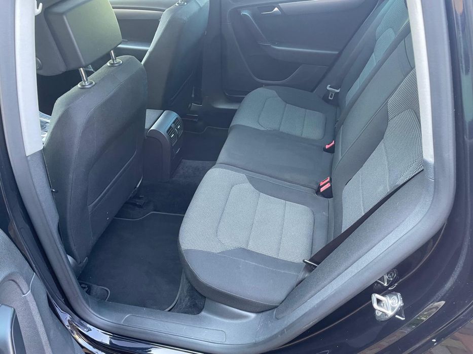 Vw Passat 2.0 TDI | DSG, Pano, Navi, Led | Imp Germania
