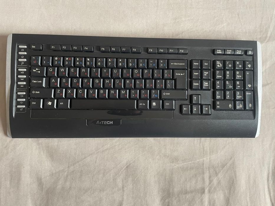 Без проводная  клавиатура