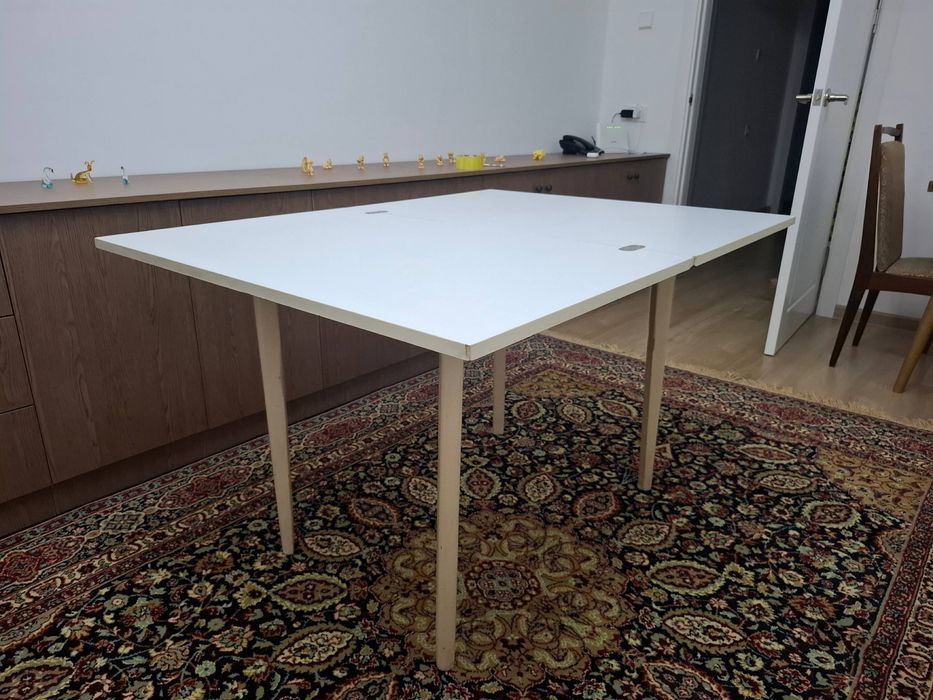 Продается стол б/у
