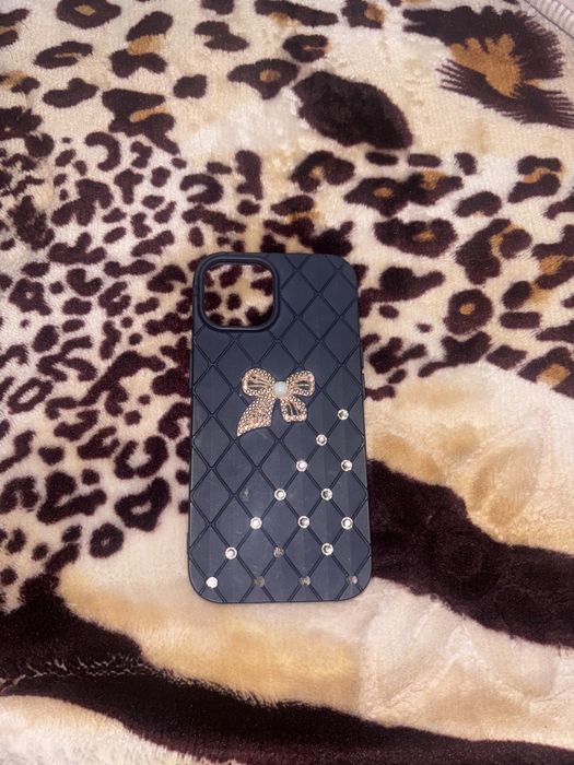 чехол на iPhone 15