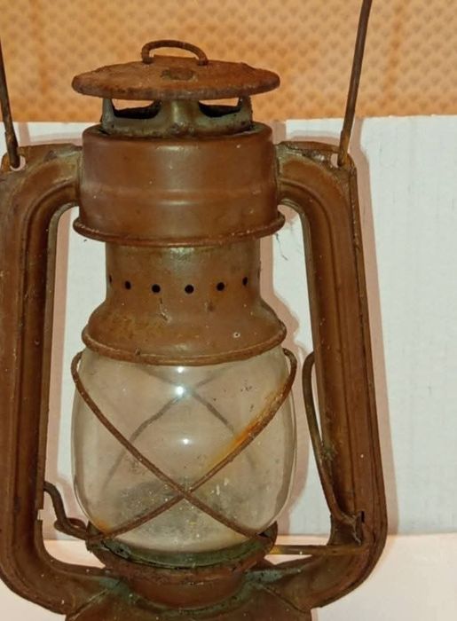 Felinar pe gaz METALOGLOBUS,fabricat în România în perioada comunistă