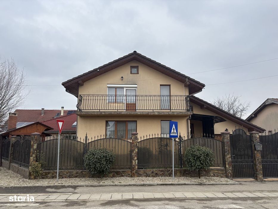 Casa trei camere ,Santandrei