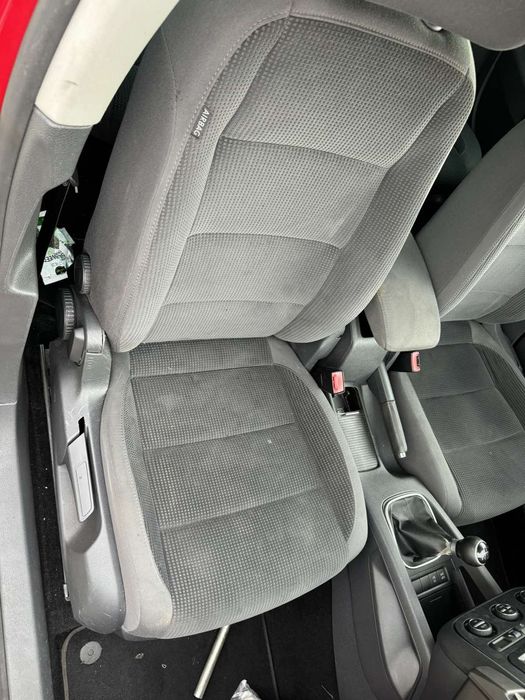 Фолксваген Голф 5 1.9 тди комби 2008 год  код на мотора  BLS