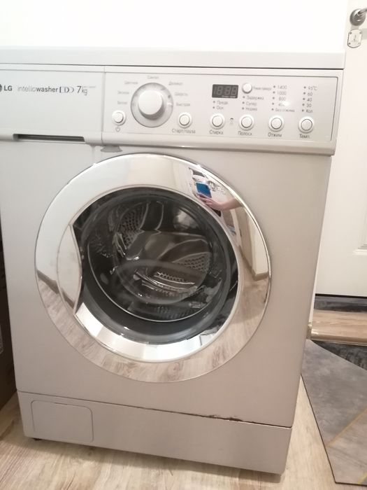 Срочно продам стиральную машину