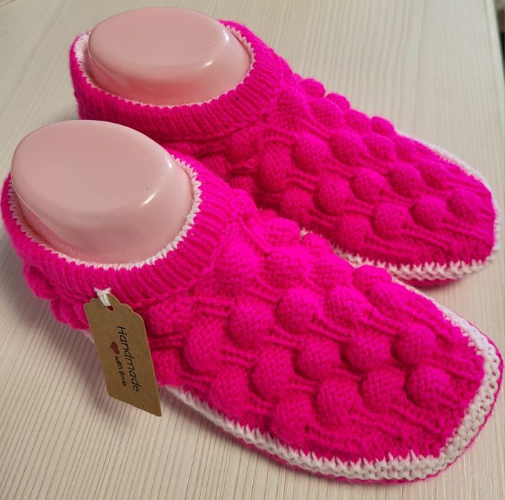 Продам тепленькие вязанные следки.