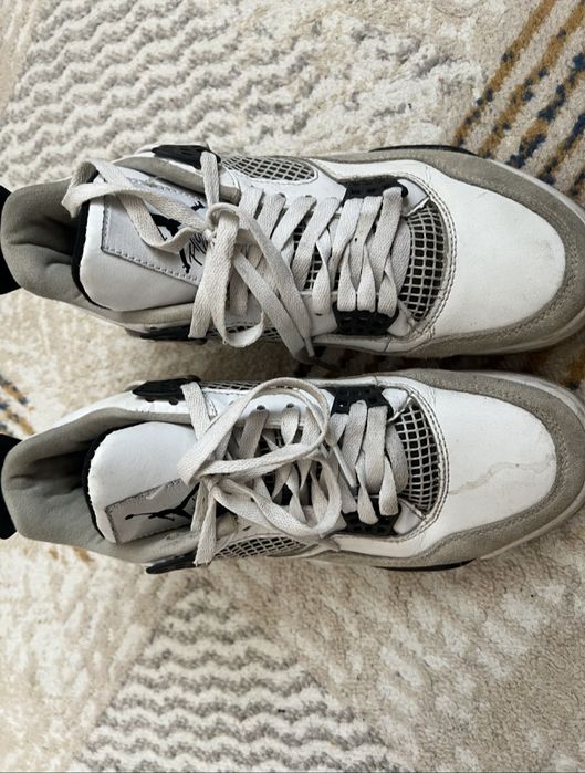 Продам кроссовки JORDAN 4. Торг есть